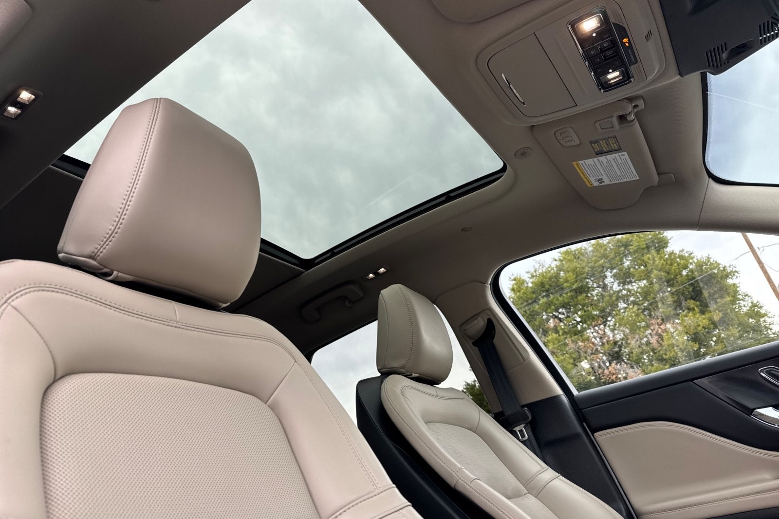 2025 Lincoln Corsair Plug-In Hybrid Grand Touring Equipment Group 301A