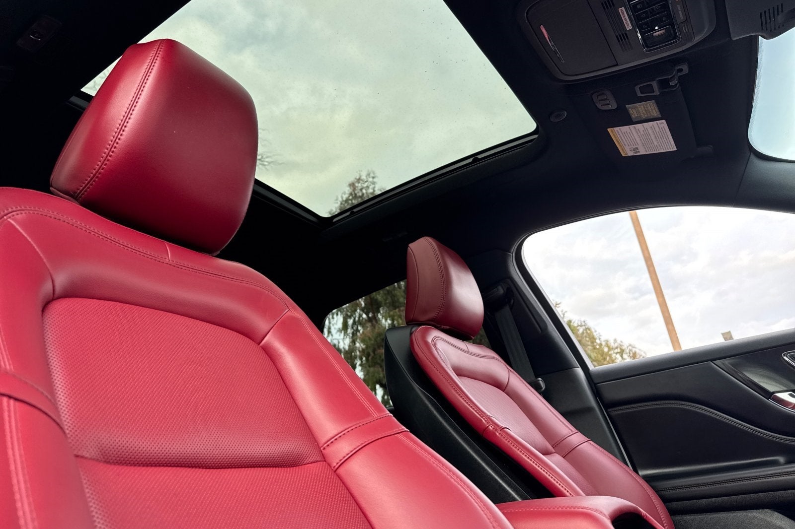 2025 Lincoln Corsair Plug-In Hybrid Grand Touring Equipment Group 302A