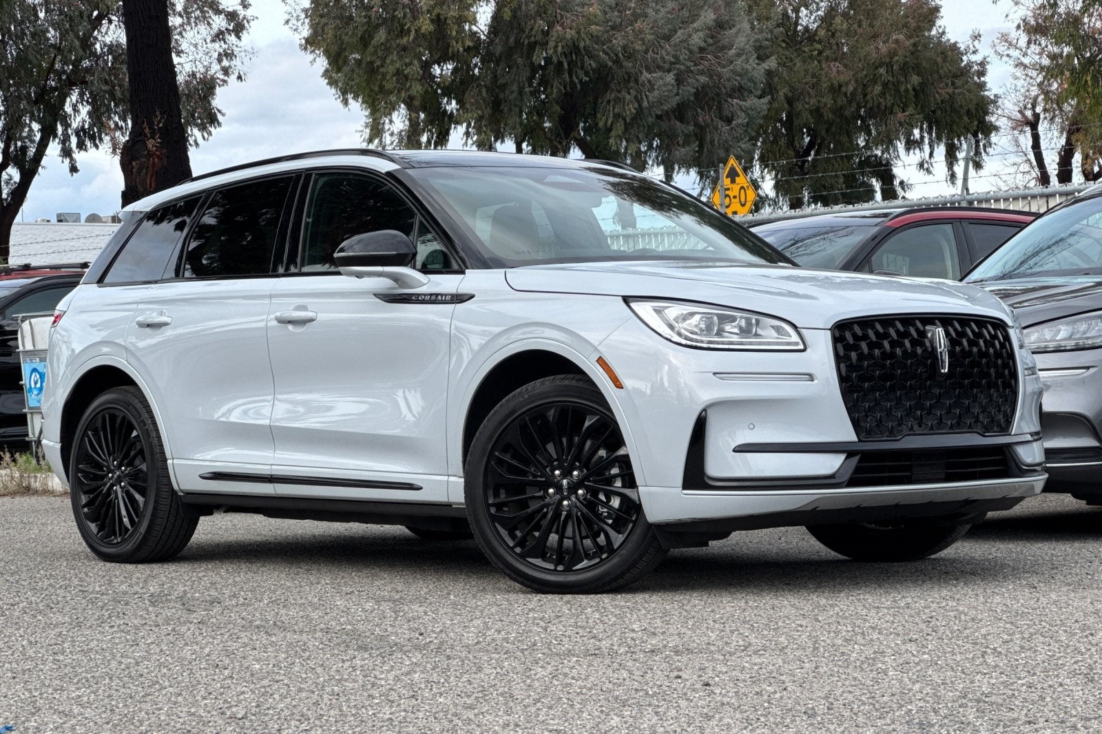 2025 Lincoln Corsair Plug-In Hybrid Grand Touring Equipment Group 302A