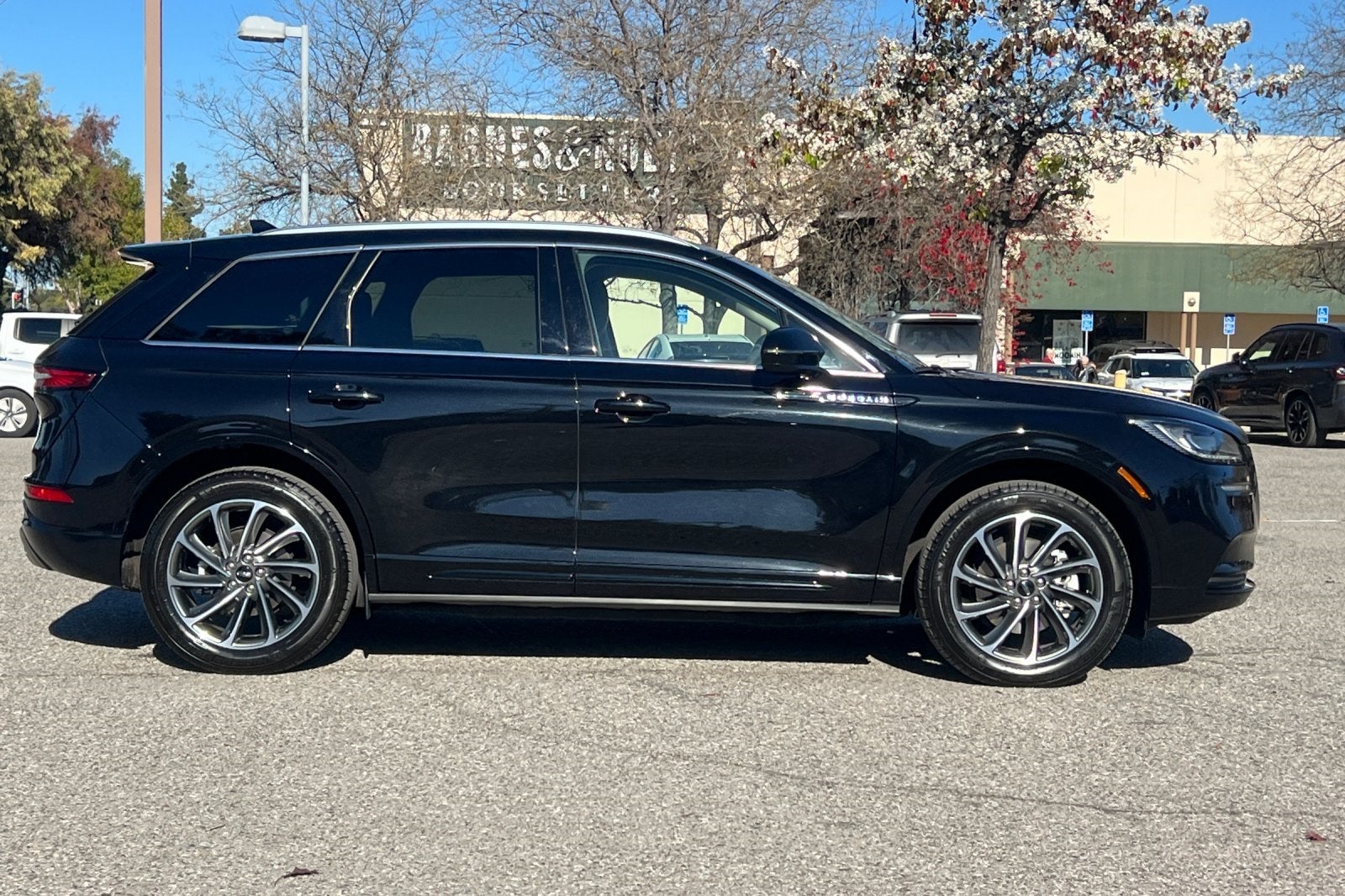 2022 Lincoln Corsair Grand Touring Equipment Group 300A