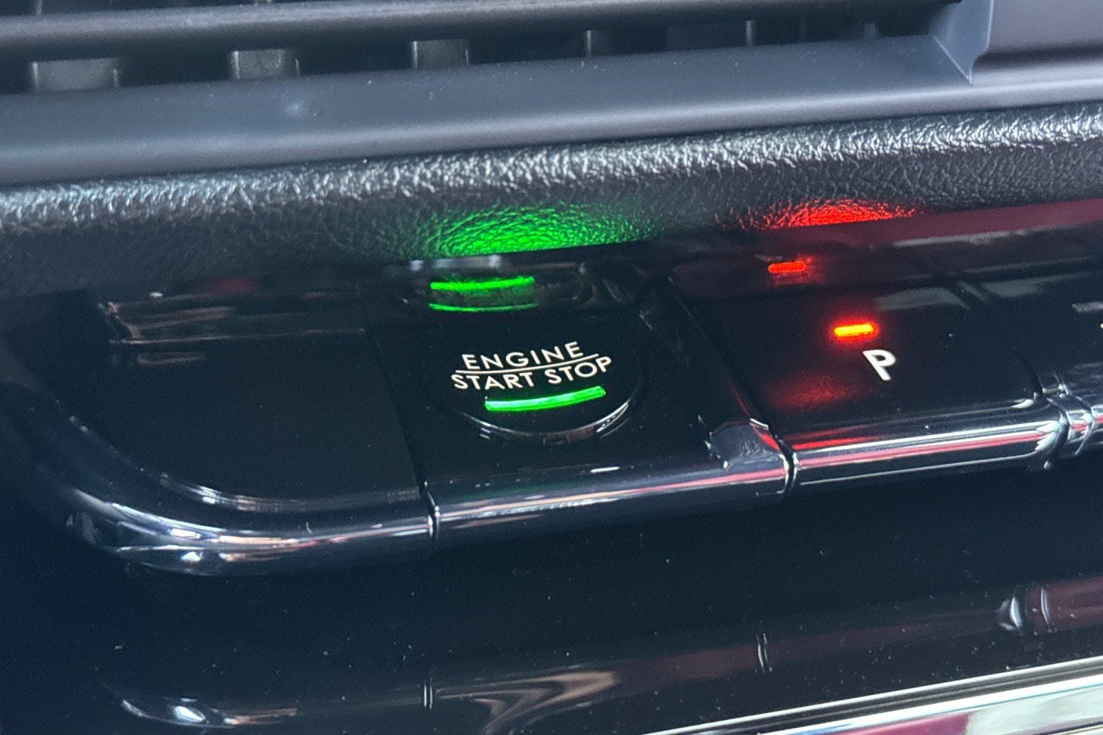 2025 Lincoln Corsair Plug-In Hybrid Grand Touring Equipment Group 302A