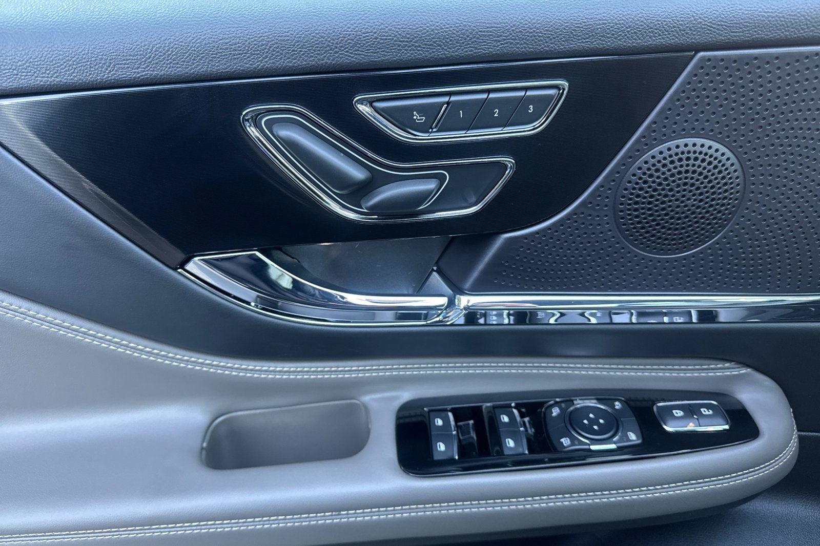 2025 Lincoln Corsair Plug-In Hybrid Grand Touring