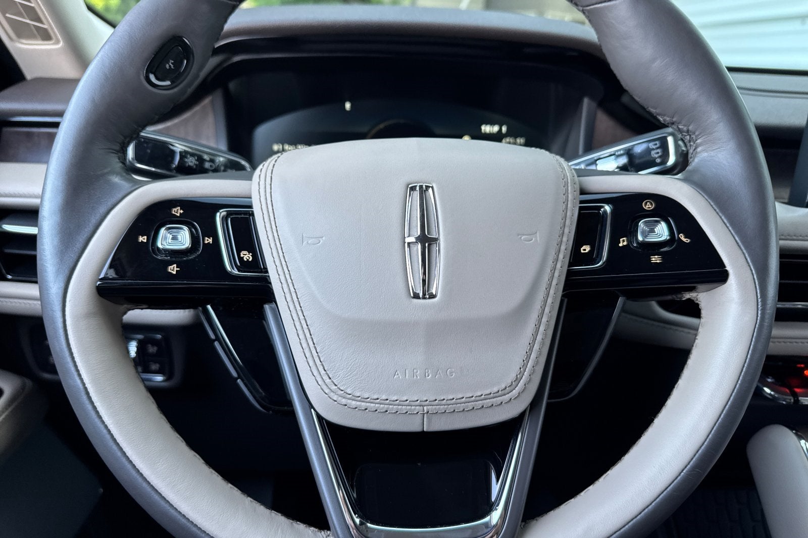 2022 Lincoln Aviator Plug-In Hybrid Grand Touring