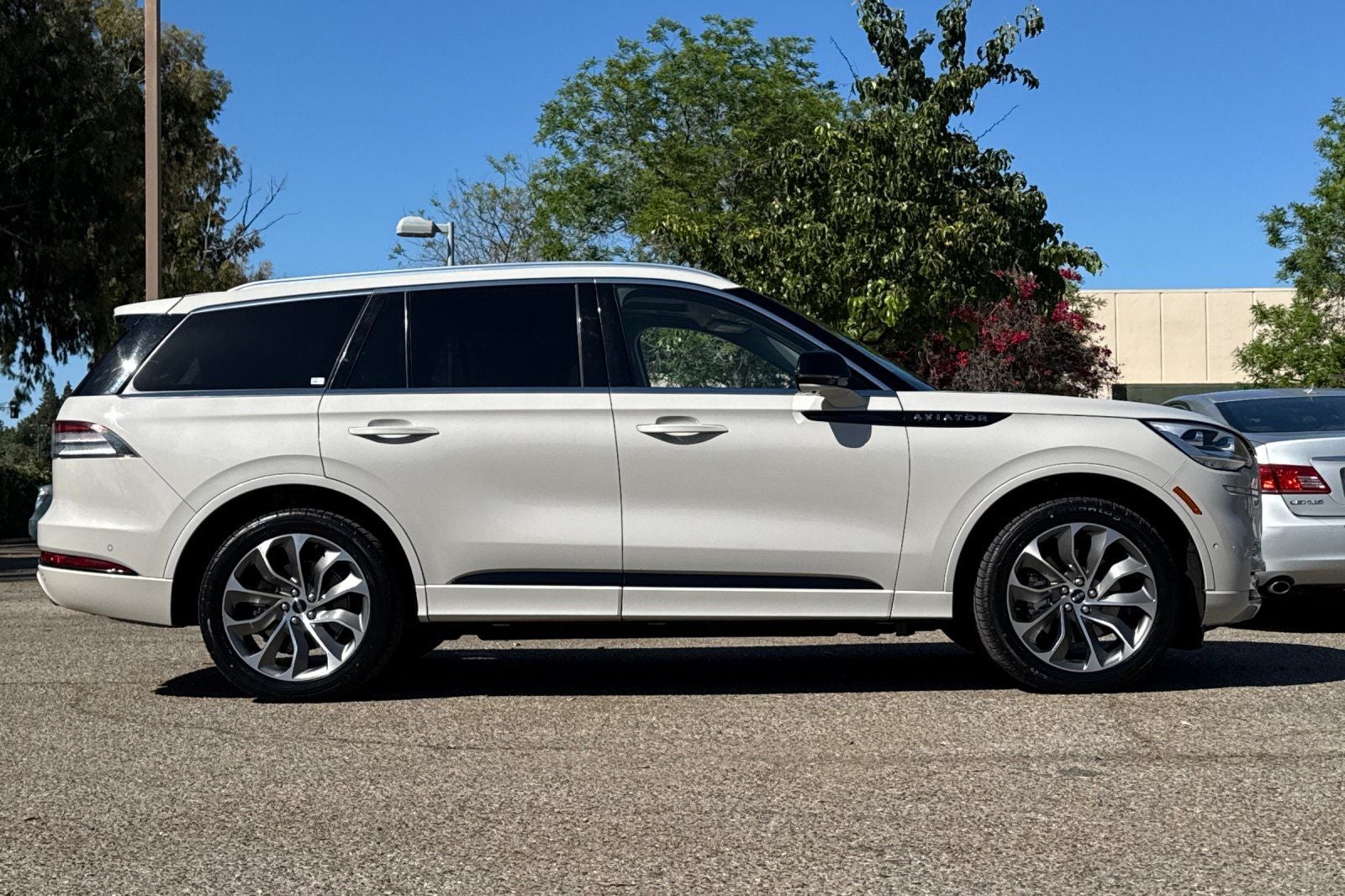 2023 Lincoln Aviator Plug-In Hybrid Grand Touring