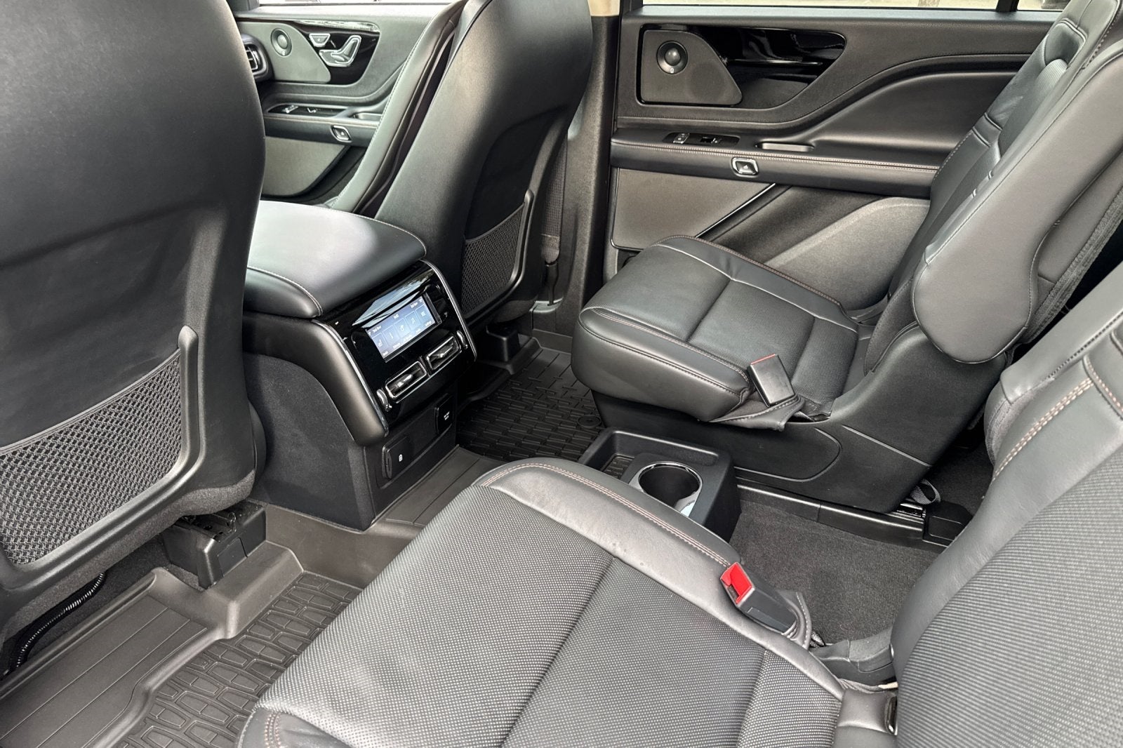 2022 Lincoln Aviator Plug-In Hybrid Grand Touring Equipment Group 300A