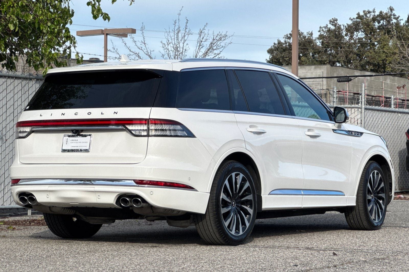 2022 Lincoln Aviator Plug-In Hybrid Black Label Grand Touring