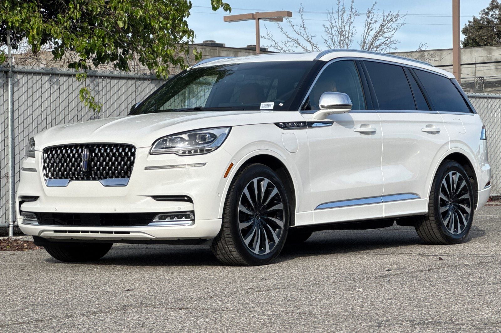 2022 Lincoln Aviator Plug-In Hybrid Black Label Grand Touring