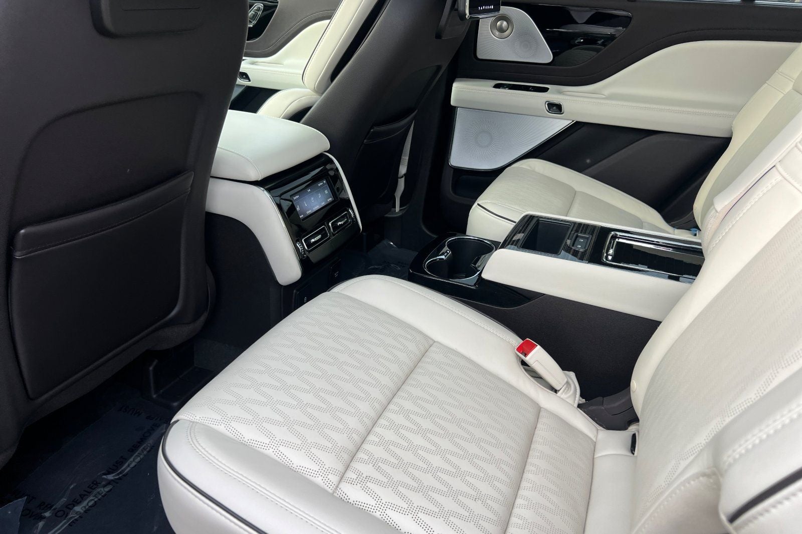 2023 Lincoln Aviator Plug-In Hybrid Black Label Grand Touring Equipment Group 900A