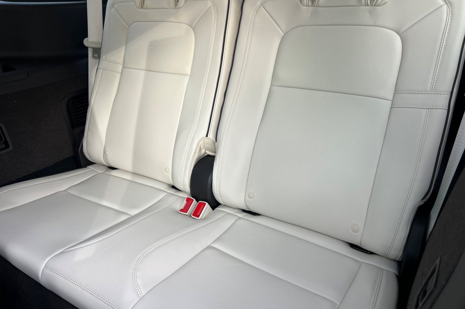 2023 Lincoln Aviator Plug-In Hybrid Black Label Grand Touring Equipment Group 900A