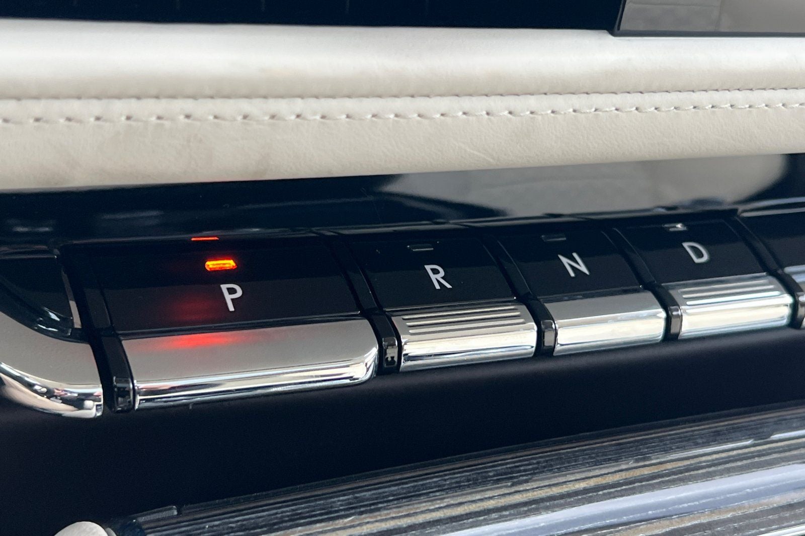 2023 Lincoln Aviator Plug-In Hybrid Black Label Grand Touring Equipment Group 900A