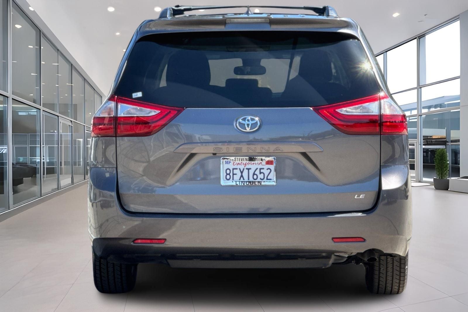 2018 Toyota Sienna LE 8 Passenger