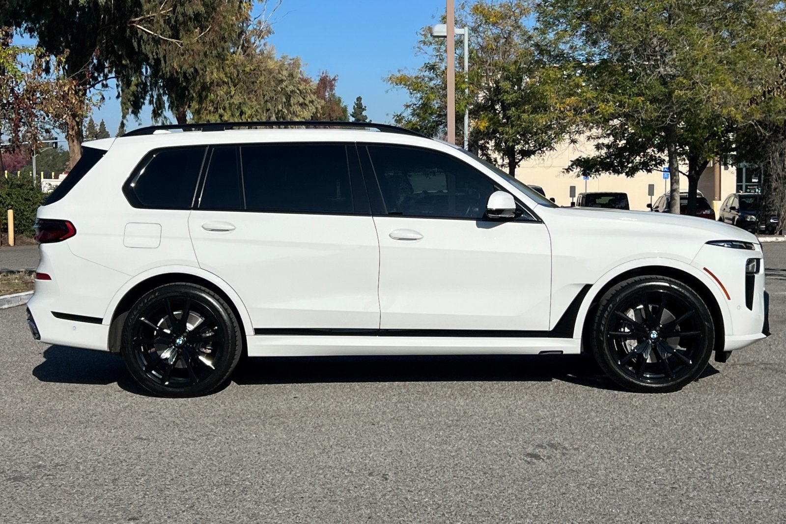 2023 BMW X7 xDrive40i M Sport Package