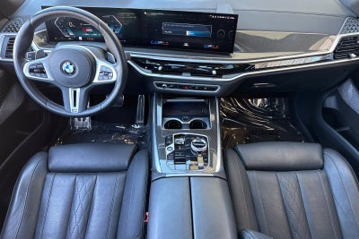 2023 BMW X7 M60i