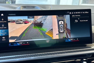 2023 BMW X7 M60i