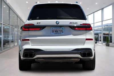 2023 BMW X7 M60i
