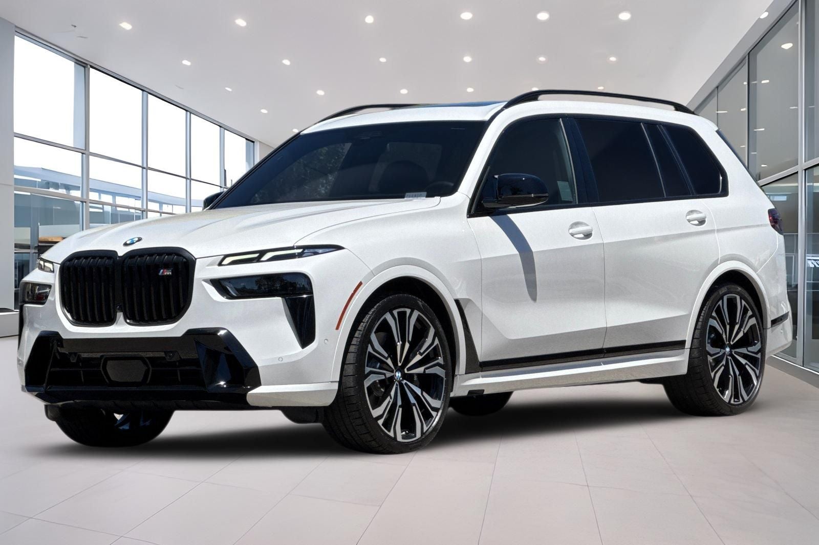 2023 BMW X7 M60i