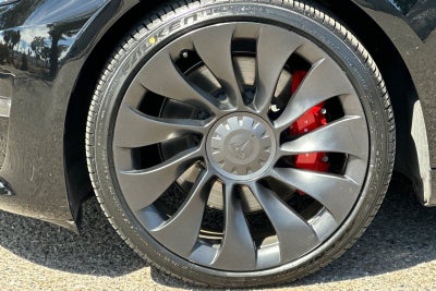 2023 Tesla Model 3 Performance