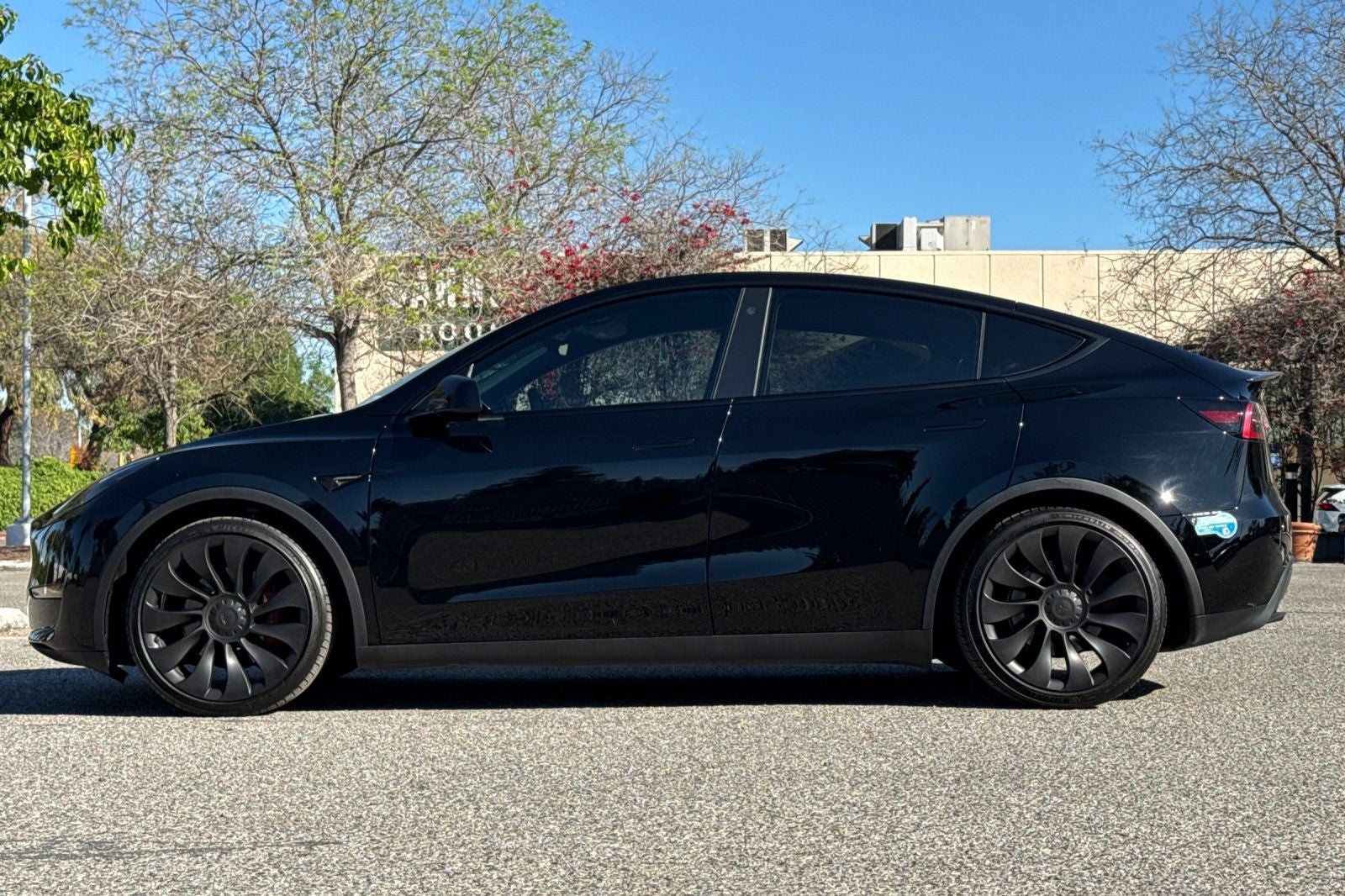 2023 Tesla Model Y Performance