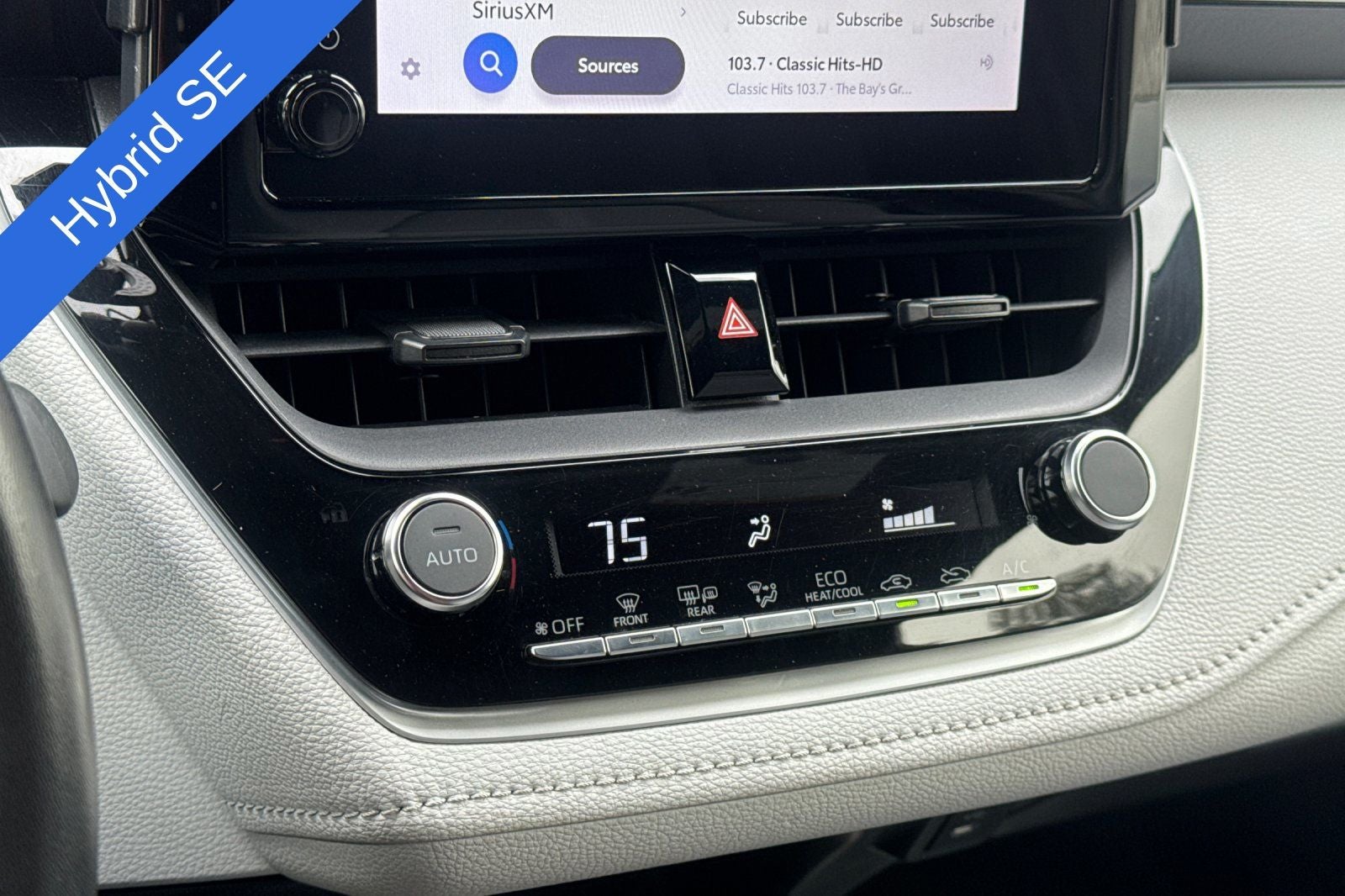2024 Toyota Corolla Hybrid SE