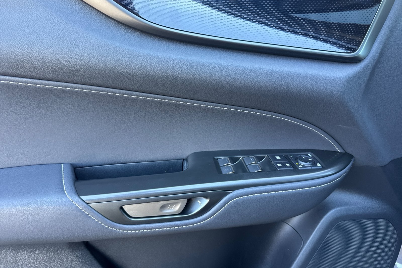 2025 Lexus NX 350h Base