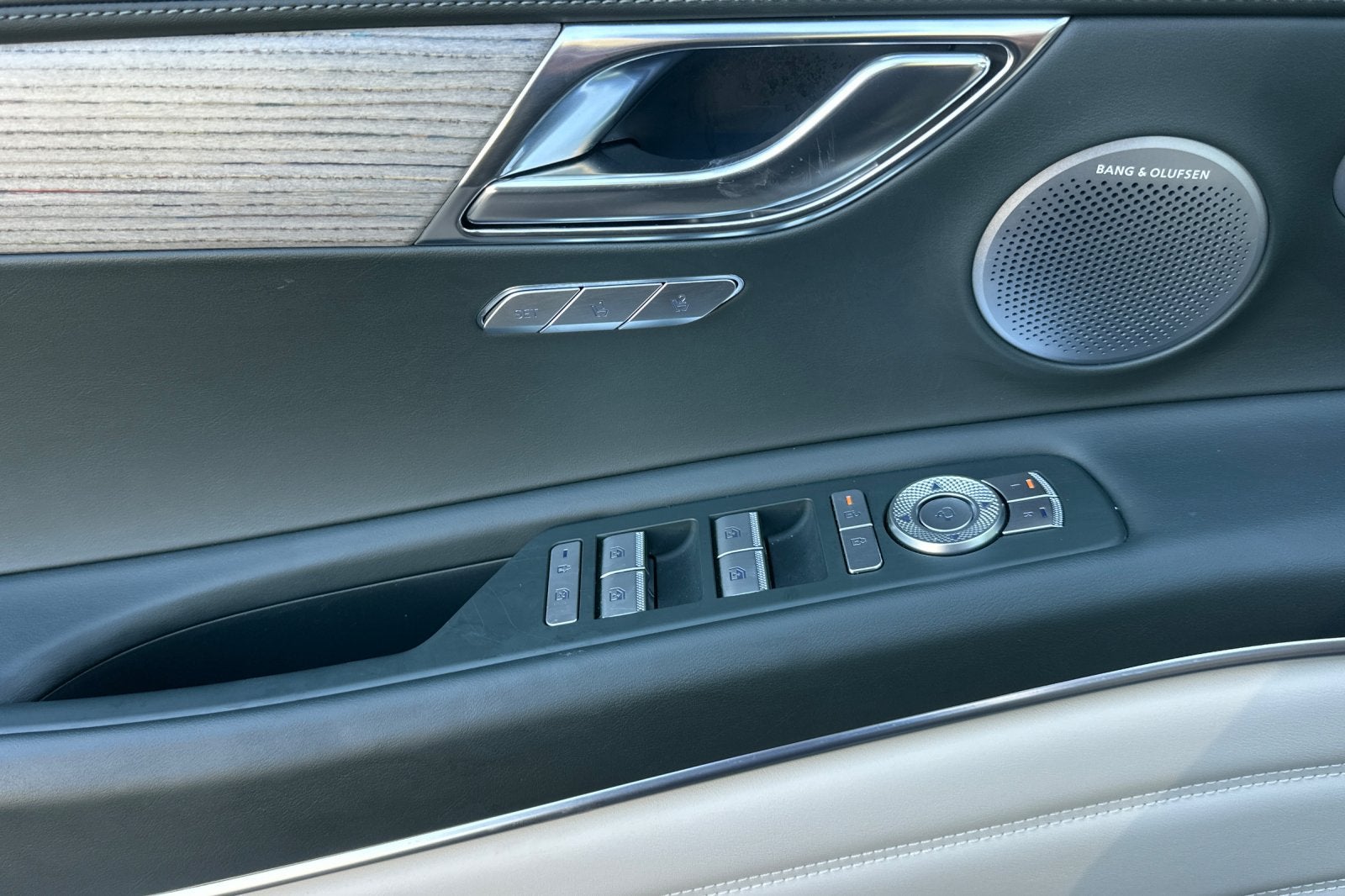 2025 Genesis GV80 2.5T Advanced LCPO Competitive+
