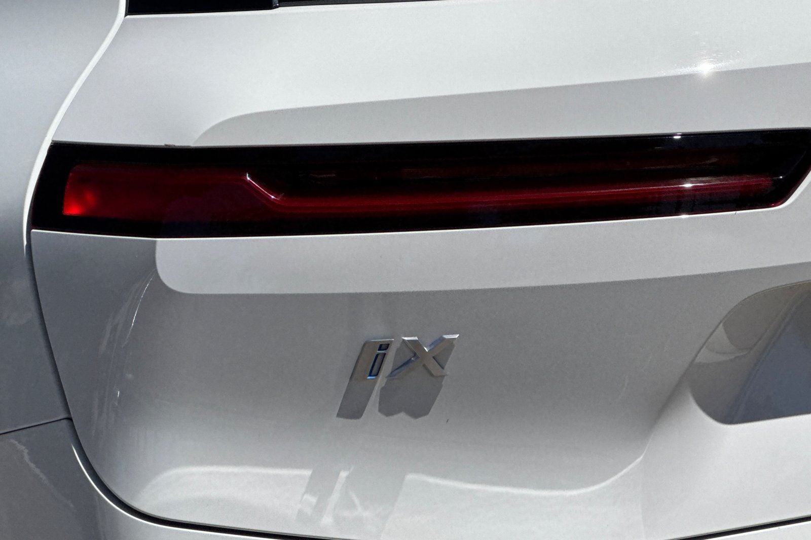 2025 BMW iX xDrive50