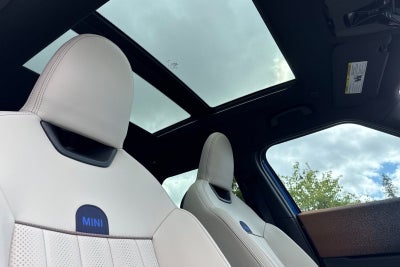 2025 MINI Cooper S Countryman Iconic