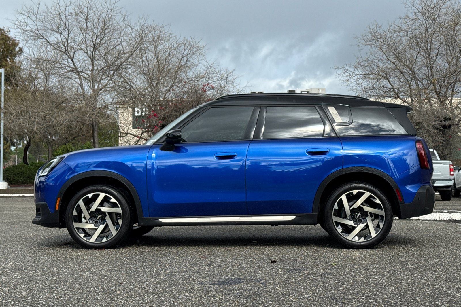 2025 MINI Cooper S Countryman Iconic