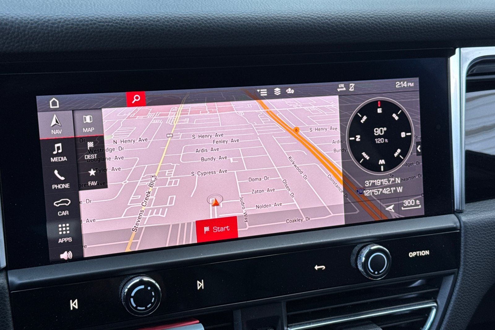 2022 Porsche Macan S