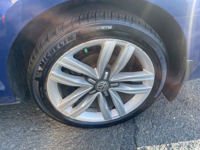 2017 Volkswagen Passat 1.8T SE w/Technology