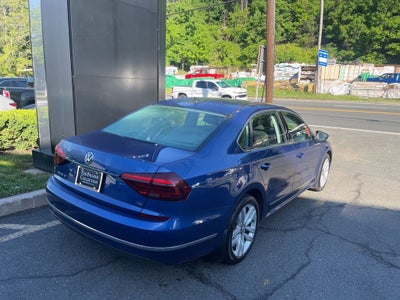2017 Volkswagen Passat 1.8T SE w/Technology