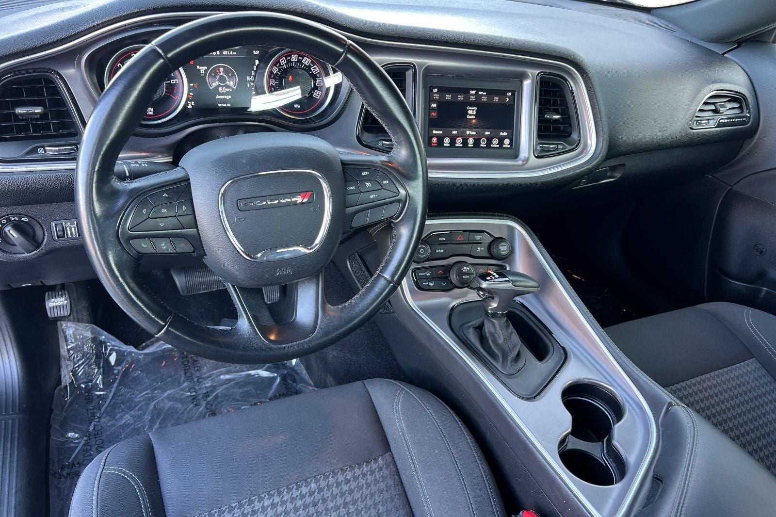 2019 Dodge Challenger SXT