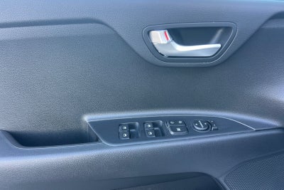 2022 Kia Rio S