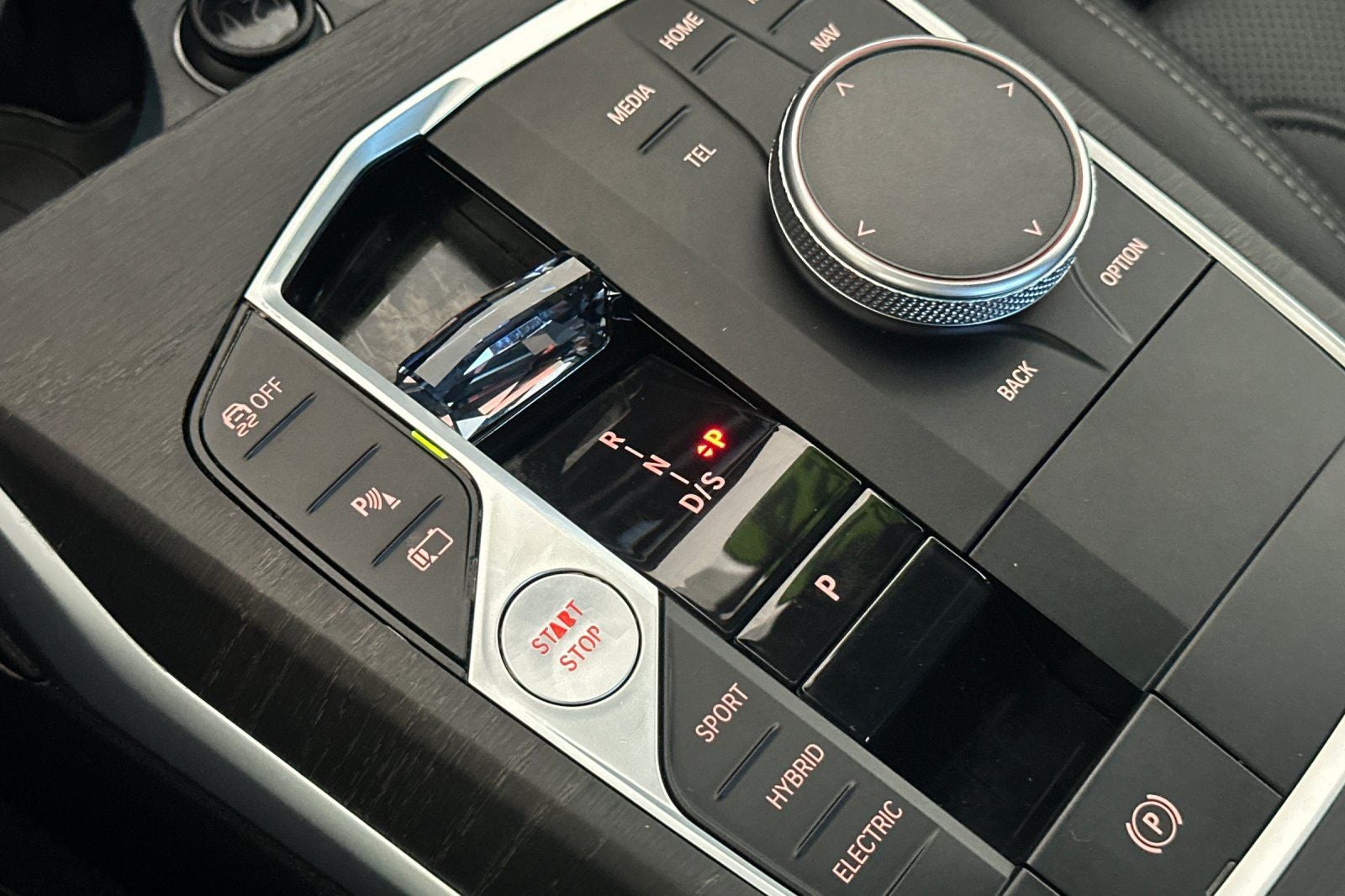 2024 BMW 3 Series 330e iPerformance
