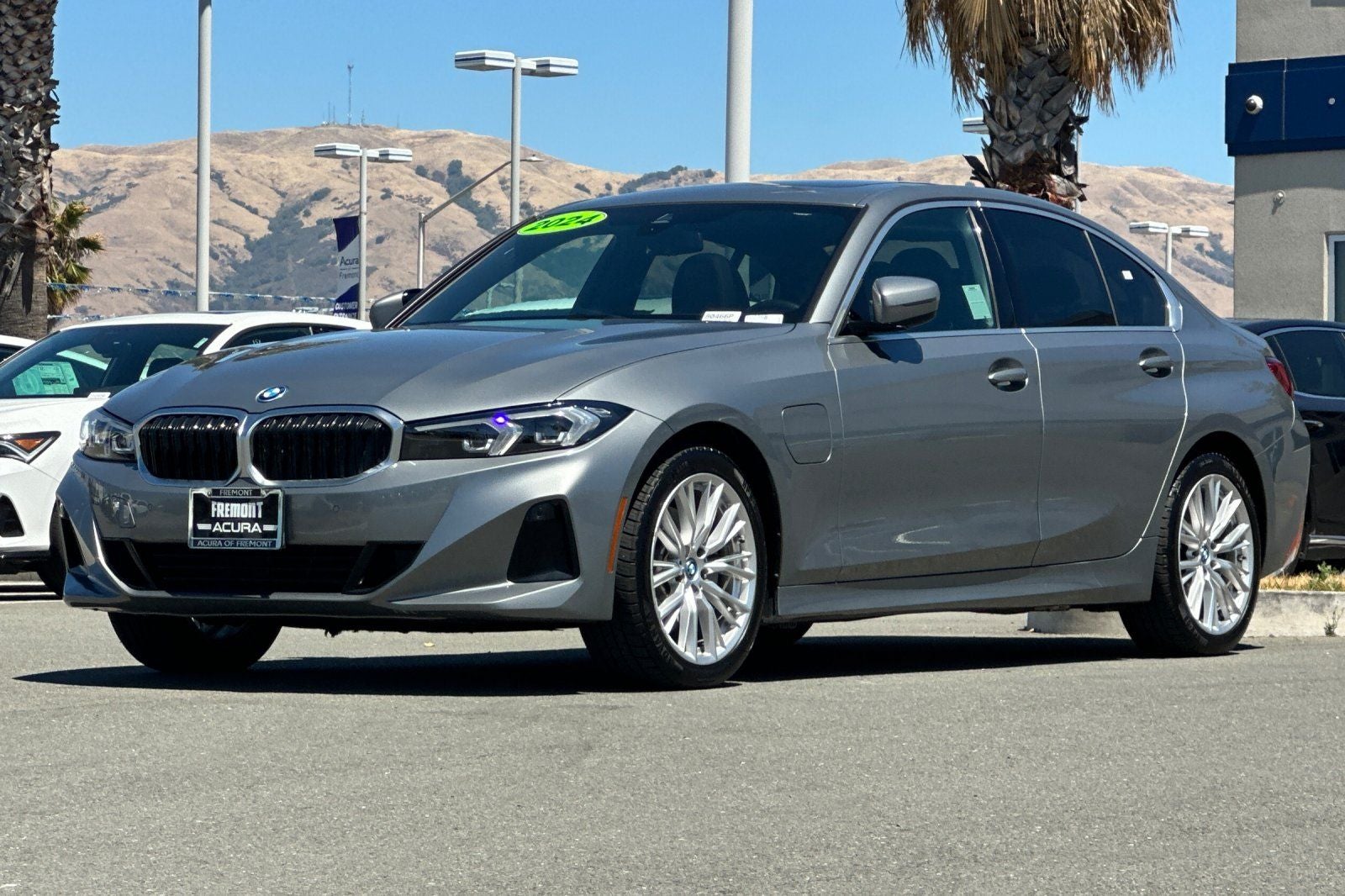 2024 BMW 3 Series 330e iPerformance