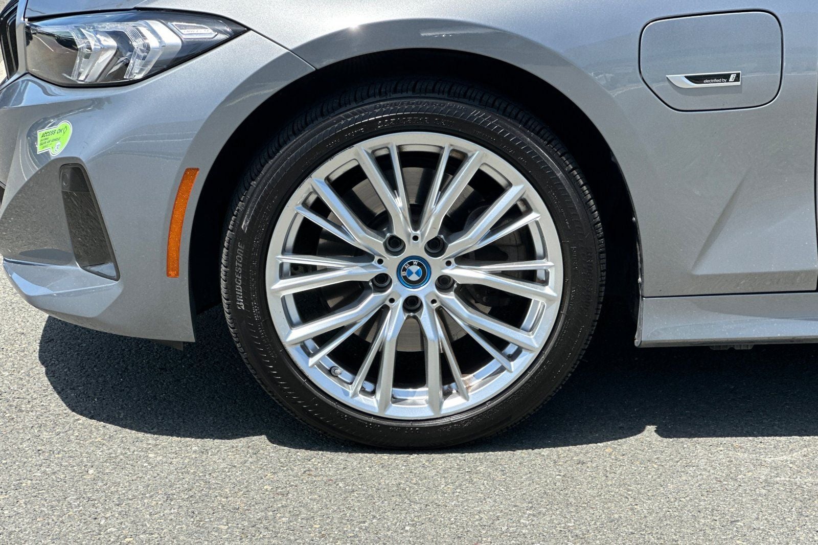 2023 BMW 3 Series 330e xDrive