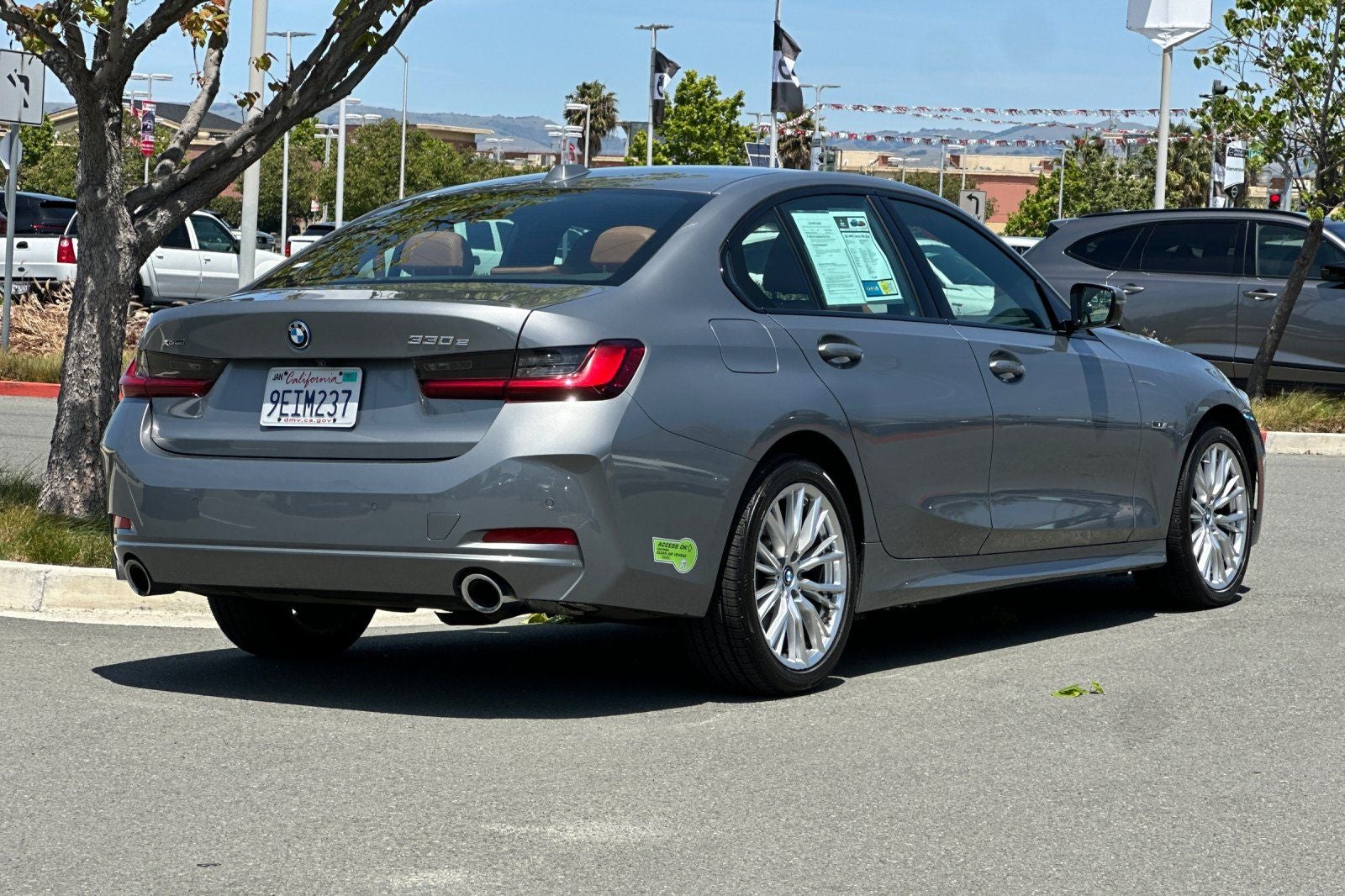 2023 BMW 3 Series 330e xDrive