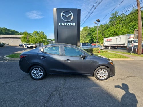 2017 Toyota Yaris iA Base