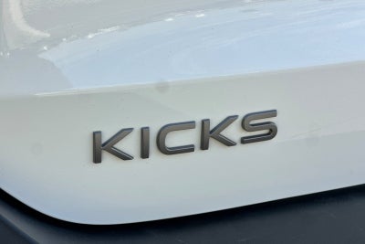 2025 Nissan Kicks SV