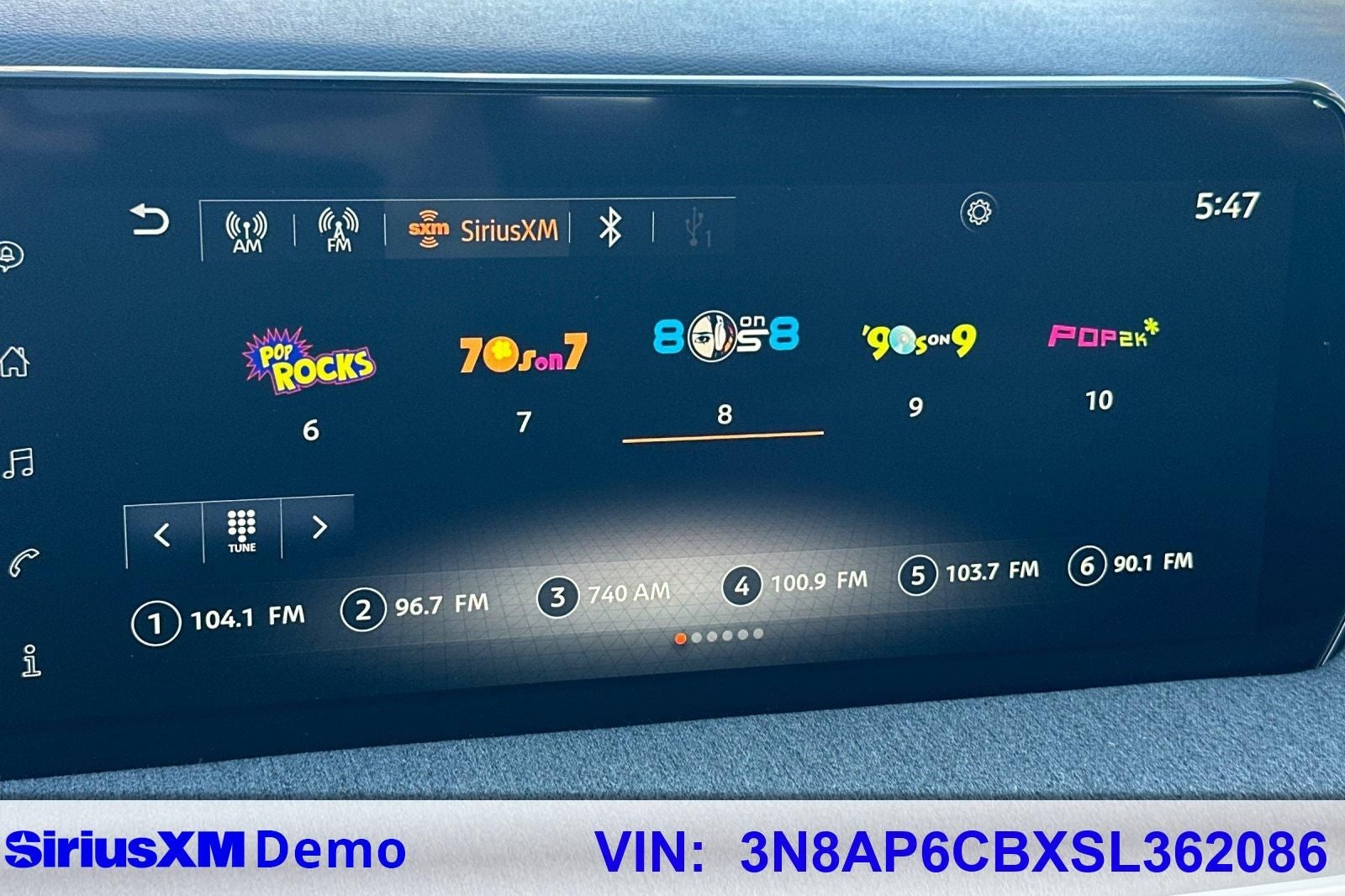 2025 Nissan Kicks SV