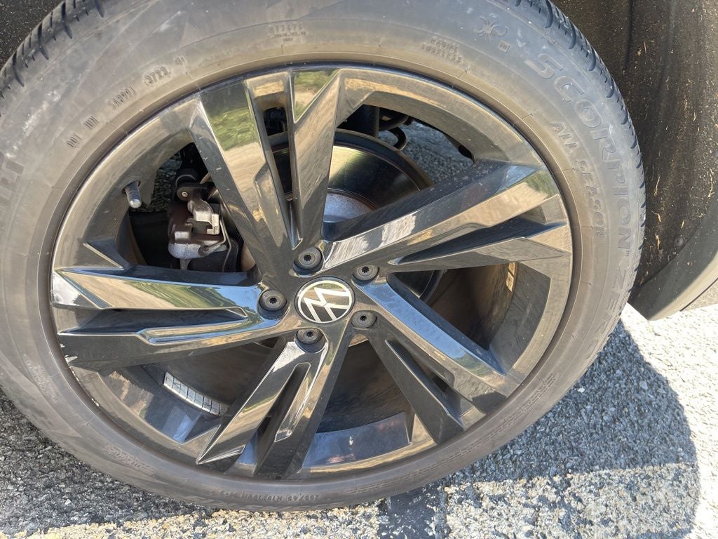 2024 Volkswagen Tiguan 2.0T SE R-Line Black