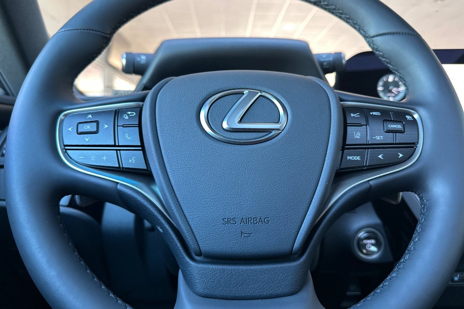 2025 Lexus ES 300h