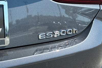 2025 Lexus ES 300h