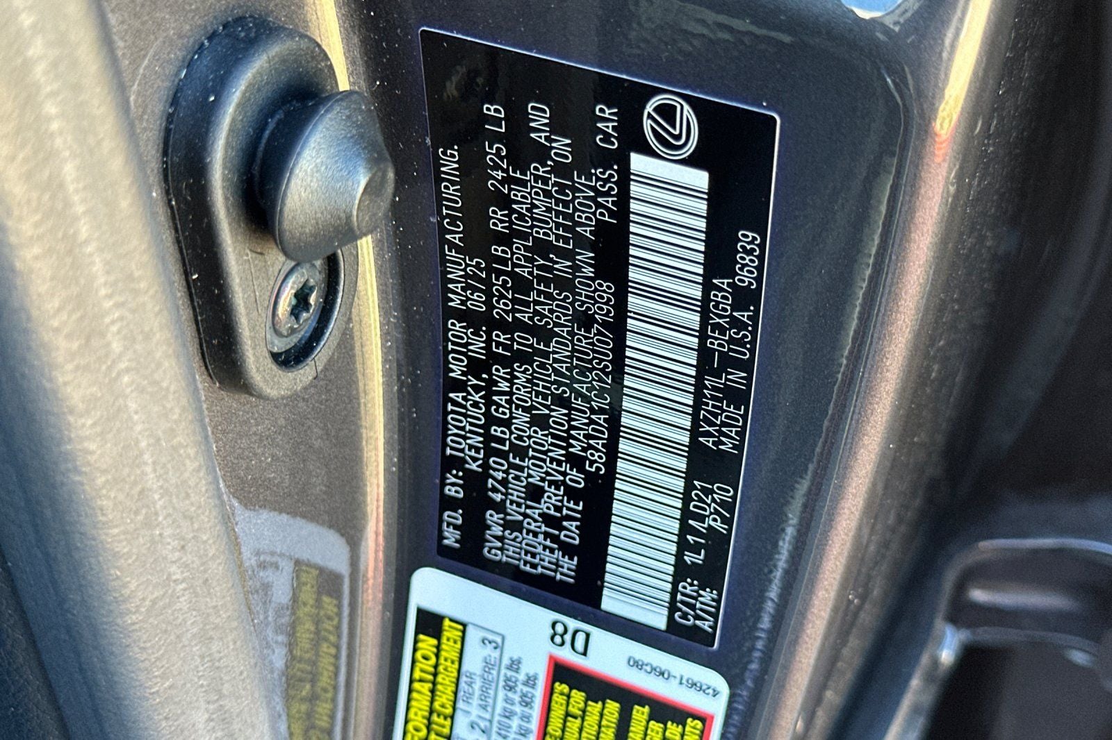 2025 Lexus ES 300h
