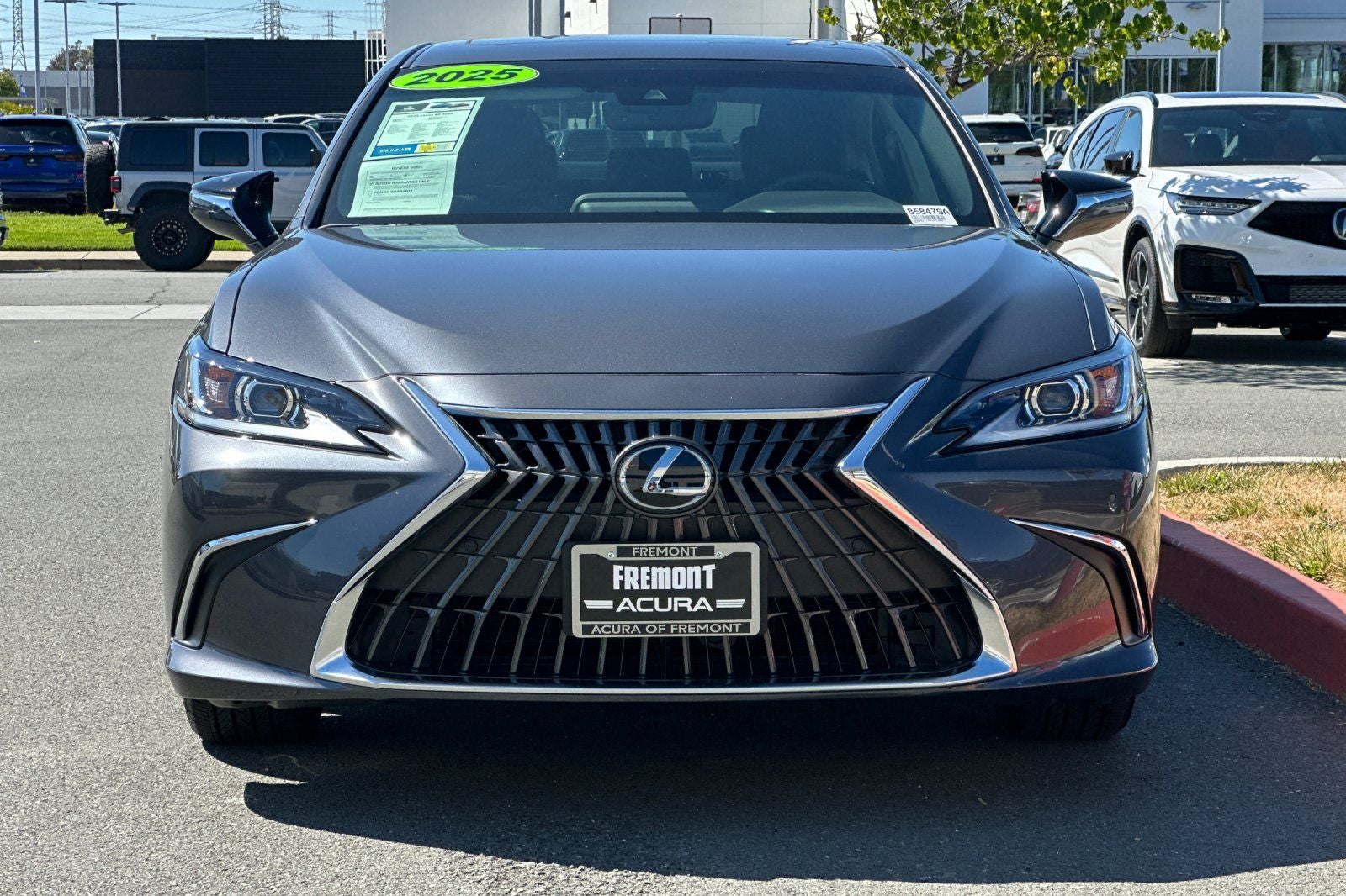 2025 Lexus ES 300h