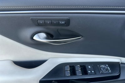 2025 Lexus ES 350
