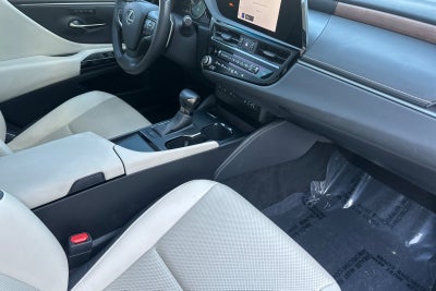 2025 Lexus ES 350