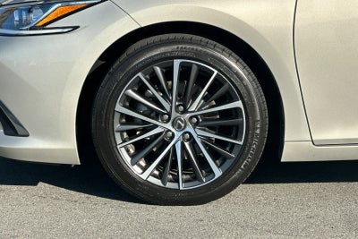 2025 Lexus ES 350