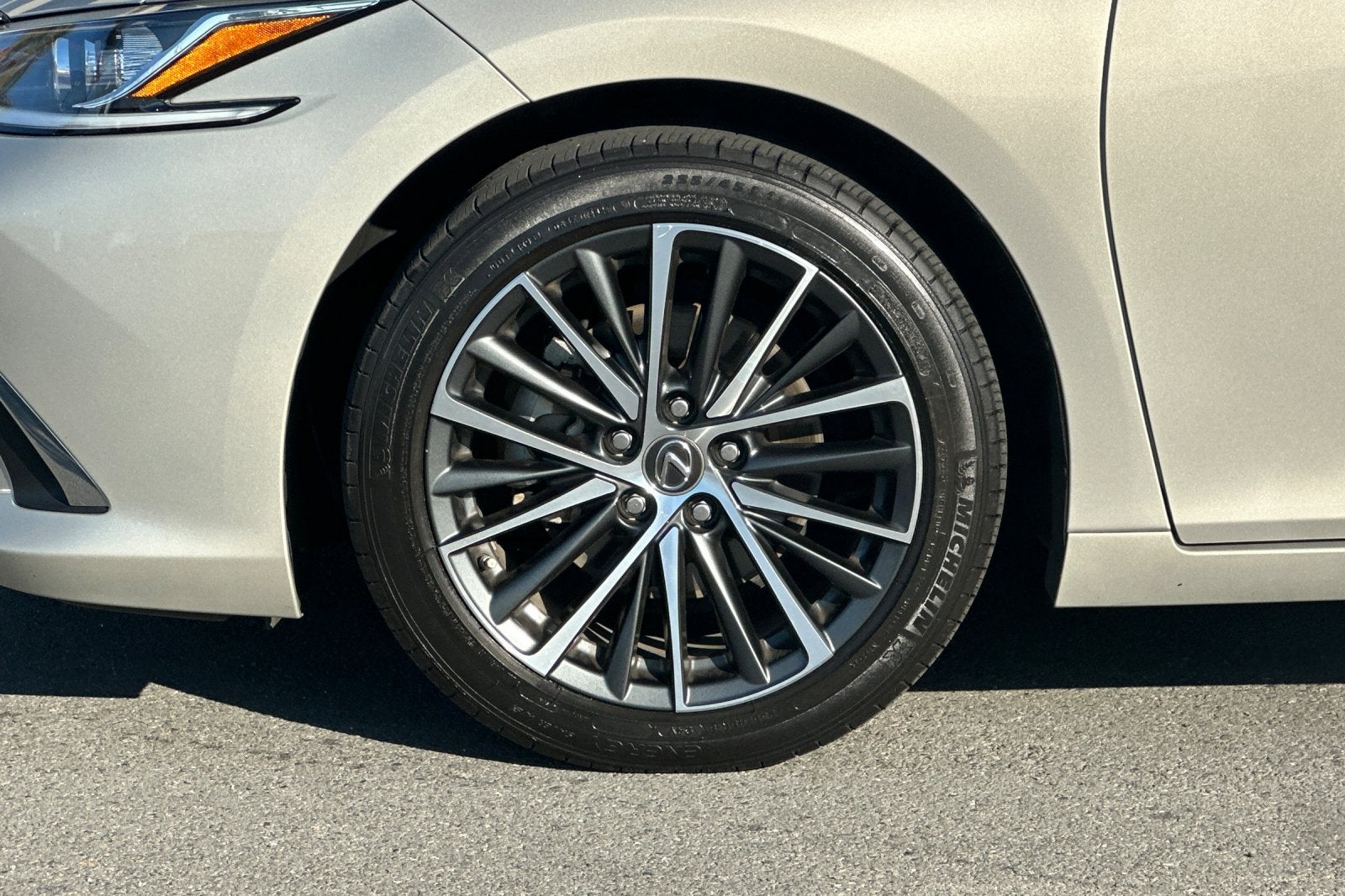 2025 Lexus ES 350