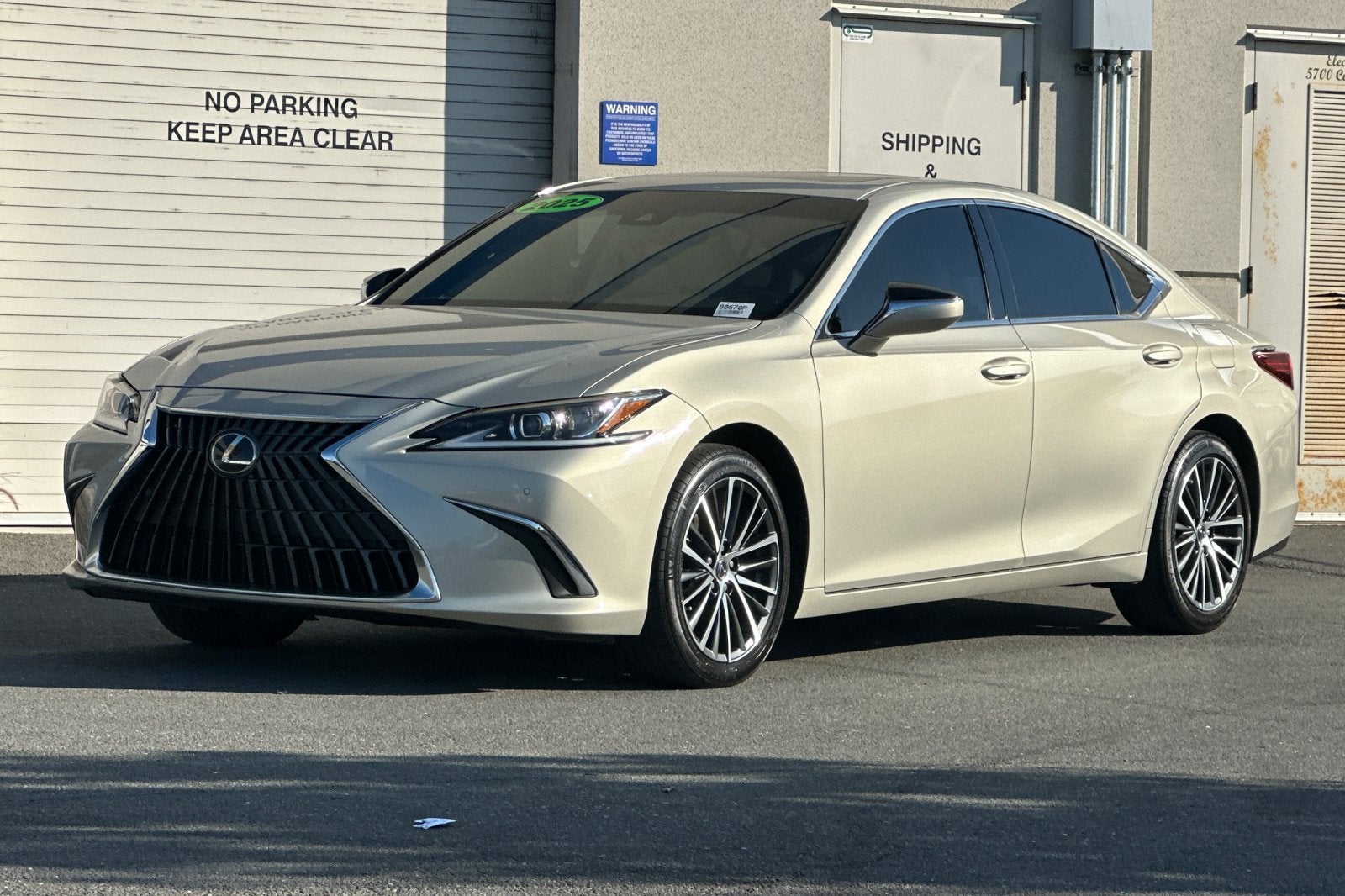 2025 Lexus ES 350